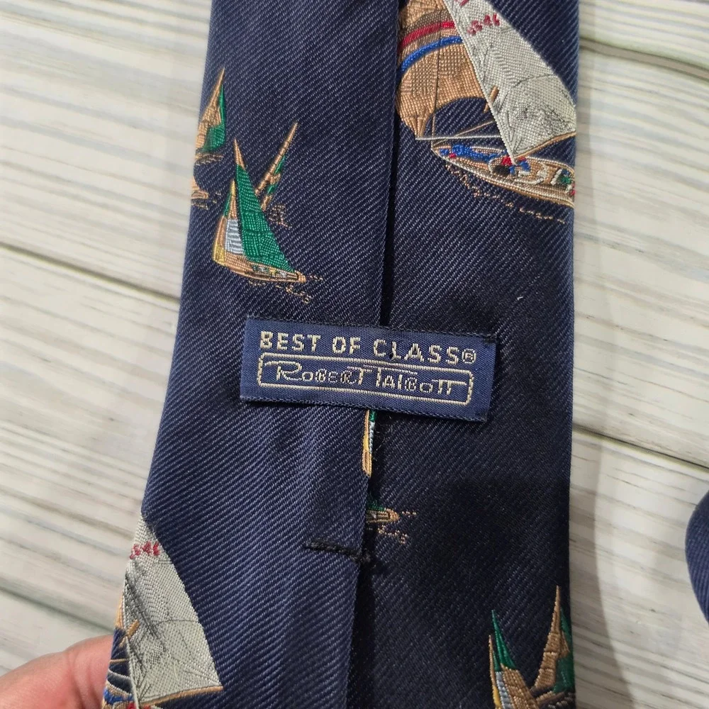 Robert Talbott Best of Class Mens Navy Blue Silk Sailboat Nautical Necktie